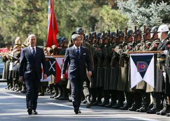 Bakan Akar, Malezyalı mevkidaşı Hasan ile görüştü