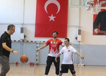 Bakan Kasapoğlu: Tüm imkanlarımızla, yüreğimizle onların yanındayız