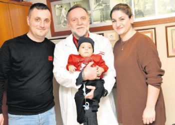 Bebeğine 2. kez hayat verdi