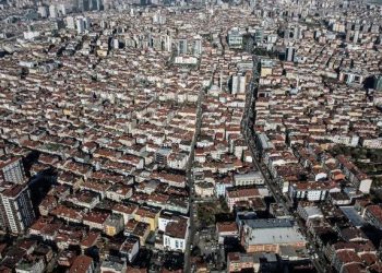 Bu hızla bu iş zor! İstanbul’da orta hasarlı binalara bile dokunulmamış