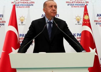 Cumhurbaşkanı Erdoğan AK Partili vekillere seslendi: Yeni insanlar kazanarak önümüzdeki döneme hazırlanacağız