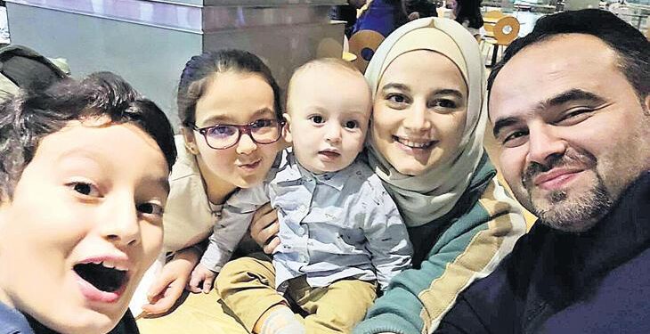 Eşi ve üç çocuğu rönesans rezidans’ın yıkıntısından çıkmadı: Gıyabi cenaze namazı kıldı