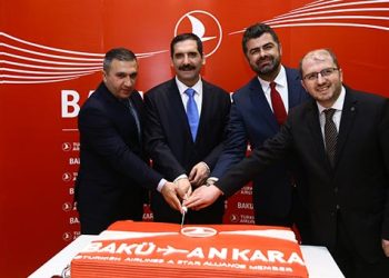 THY, Ankara-Bakü uçuşlarına başladı