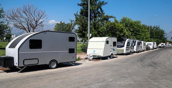 ‘Karavan’ isyanı! Mahalle şimdi de karavan park galerisine döndü