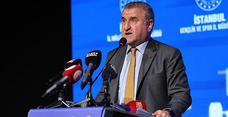 Osman Aşkın Bak: Gururlandıracaklarına inanıyorum