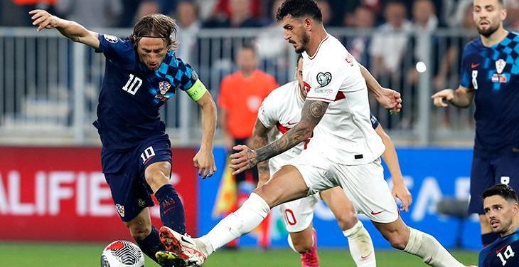 Fenerbahçe’de Samet Akaydın hazır kıta!