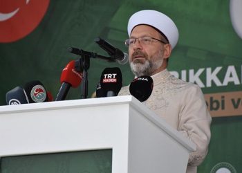 Ali Erbaş: Çocuklarımızı, Kur’an-ı Kerim’e göre yetiştirmemiz lazım