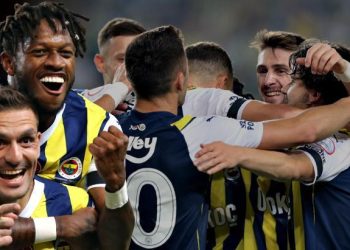 Fenerbahçe’den evinde rekor gecesi! Hatayspor’a karşı farklı zafer